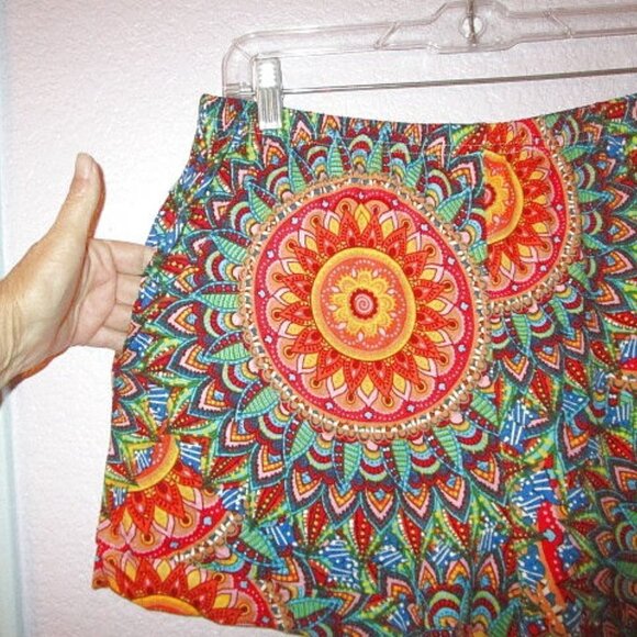 NWT Mod Retro Sunburst Paisley Shorts Size L Pull On Pockets High Rise Stretch - Picture 2 of 5